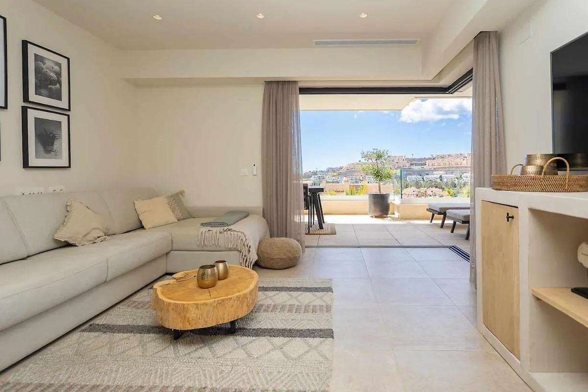 Amazing Seaview Near The Beach! location